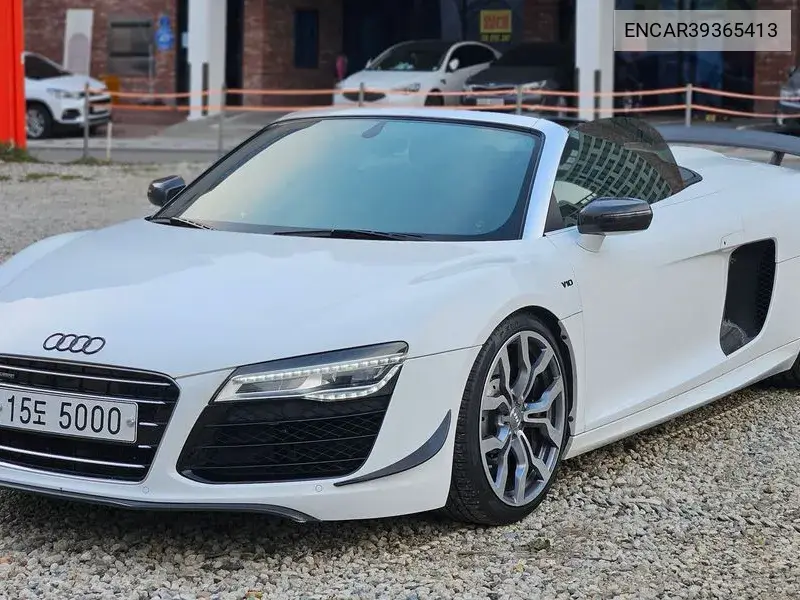 R8 5.2 V10 Spider VIN: ENCAR39365413 Lot: 39365413