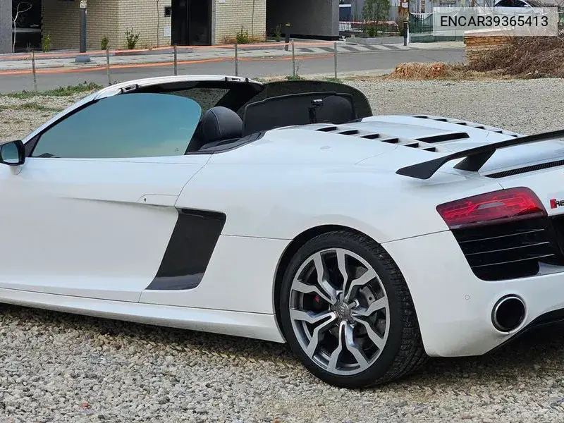 R8 5.2 V10 Spider VIN: ENCAR39365413 Lot: 39365413