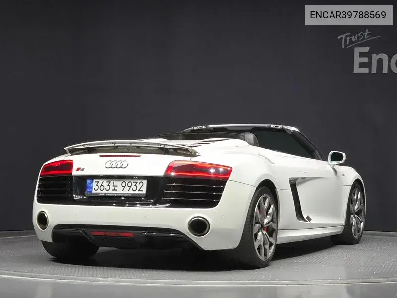 R8 5.2 V10 Spider VIN: ENCAR39788569 Lot: 39788569