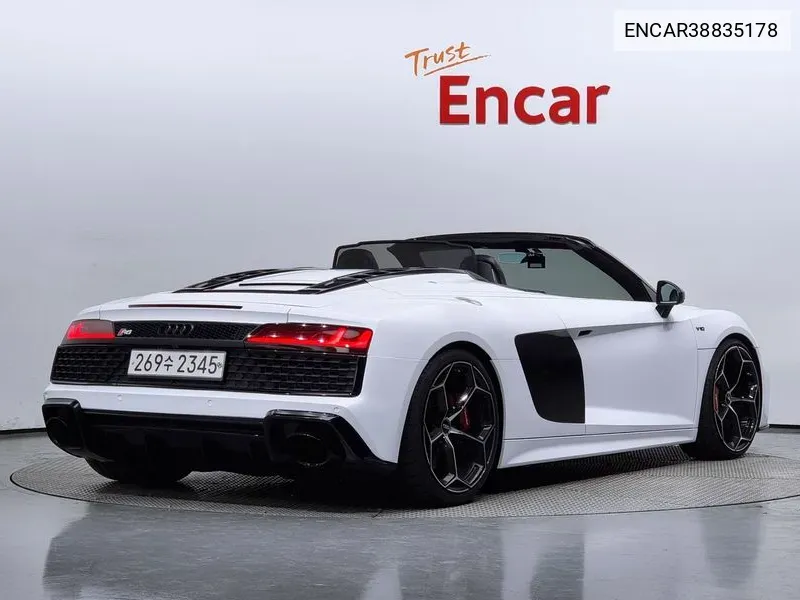 R8 (4S)5.2 V10 Spider VIN: ENCAR38835178 Lot: 38835178