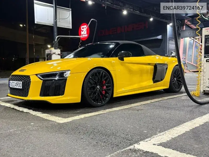 R8 (4S) 5.2 V10 Spider VIN: ENCAR39724167 Lot: 39724167