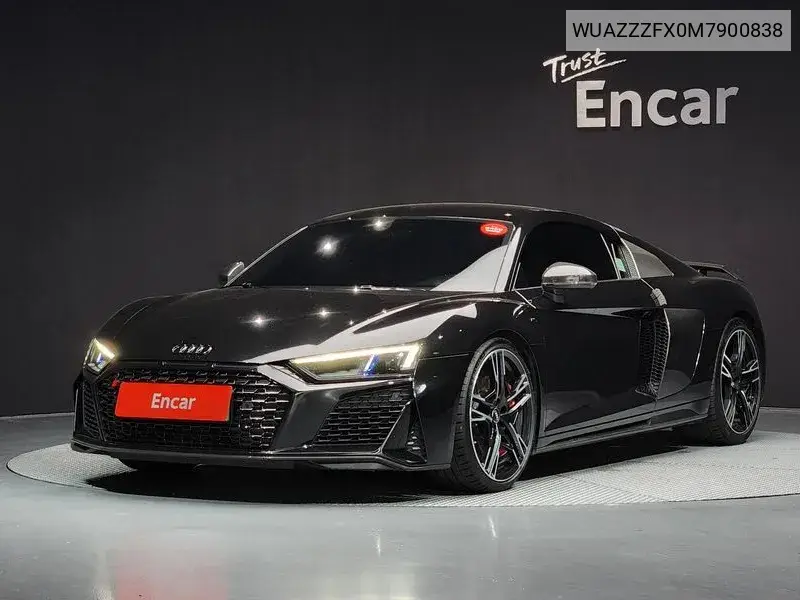 R8 (4S) 5.2 V10 Performance Coupe VIN: WUAZZZFX0M7900838 Lot: 39903881