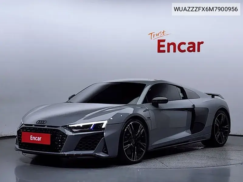 R8 (4S) 5.2 V10 Performance Coupe VIN: WUAZZZFX6M7900956 Lot: 40055650