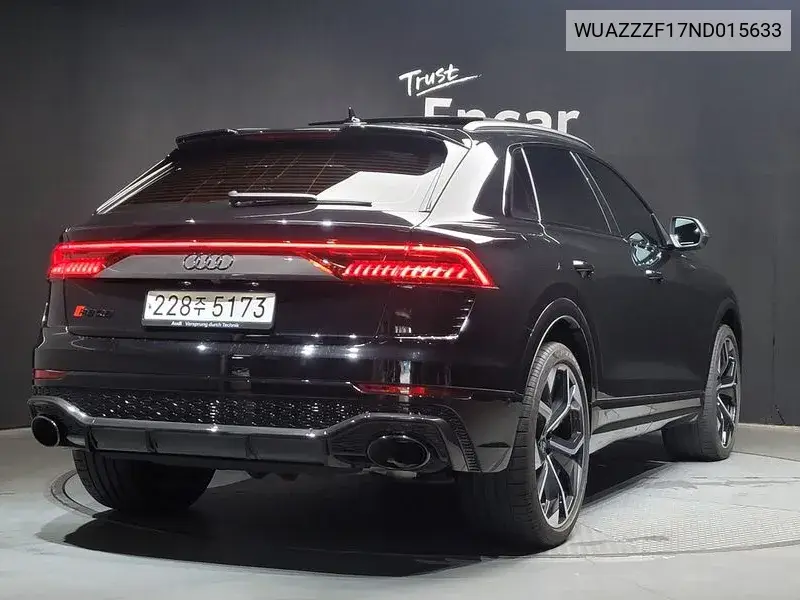 Rsq8 (4M) 4.0 Tfsi Quattro VIN: WUAZZZF17ND015633 Lot: 39932231