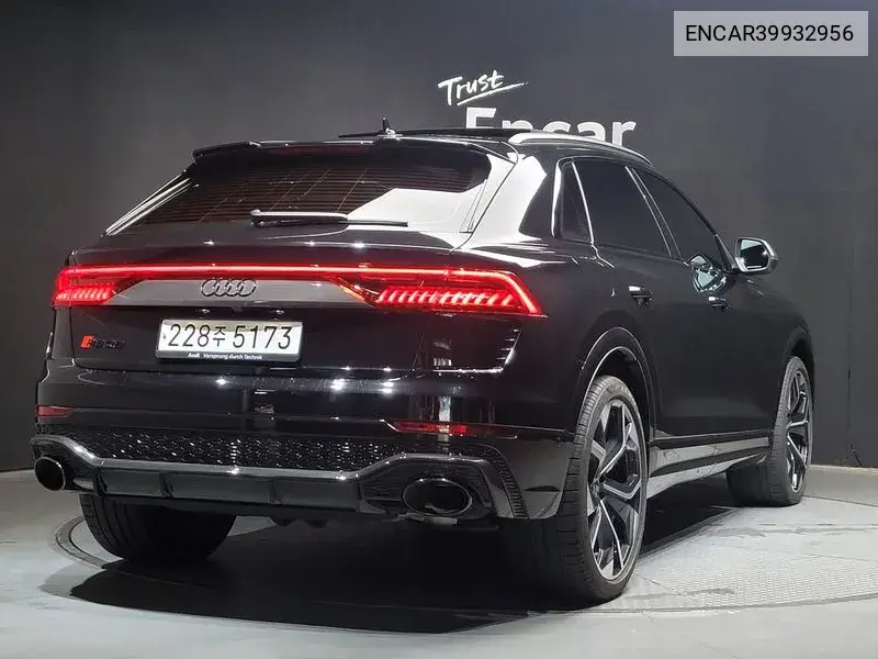 Rsq8 (4M) 4.0 Tfsi Quattro VIN: ENCAR39932956 Lot: 39932956
