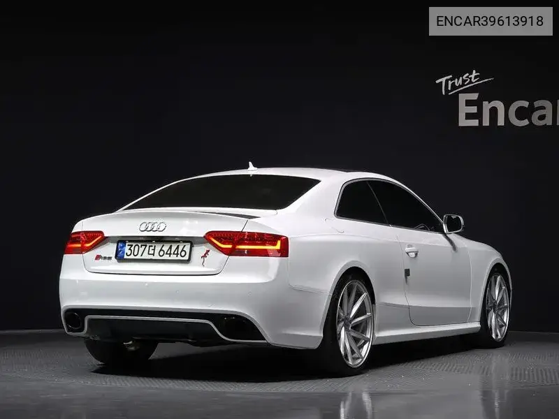 Rs5 4.2 Fsi Quattro 8T3 VIN: ENCAR39613918 Lot: 39613918