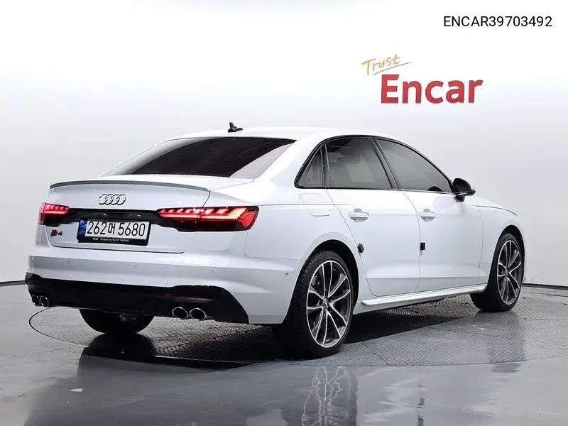 S4 (B9) 3.0 Tfsi Quattro VIN: ENCAR39703492 Lot: 39703492