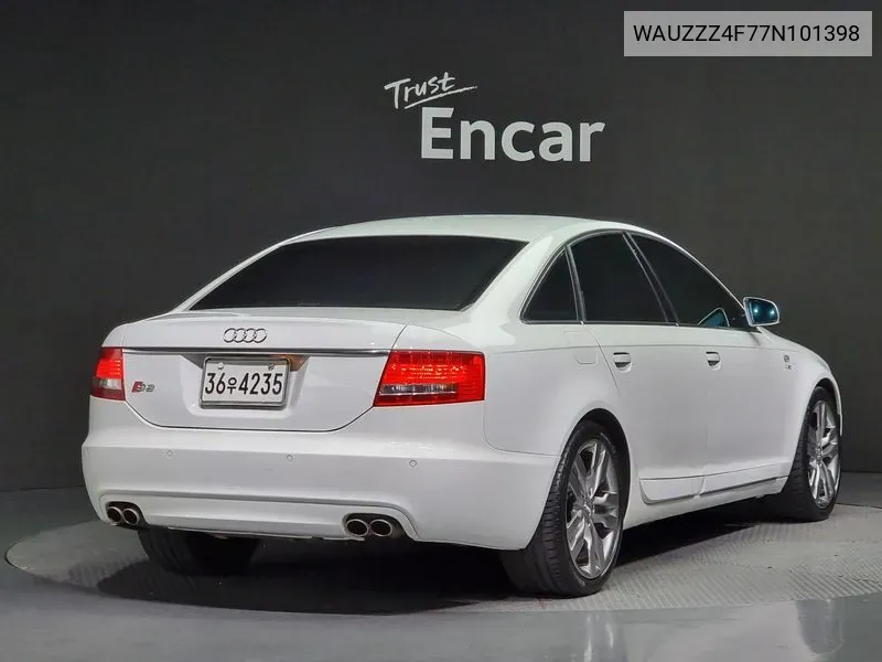 S6 5.2 Fsi Quattro C6 VIN: WAUZZZ4F77N101398 Lot: 37514438