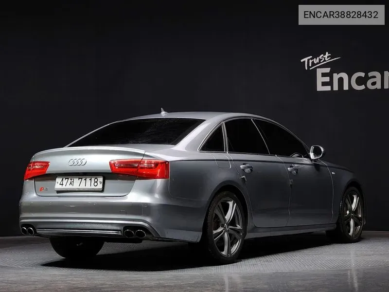 S6 4.0 Tfsi Quattro C7 VIN: ENCAR38828432 Lot: 38828432