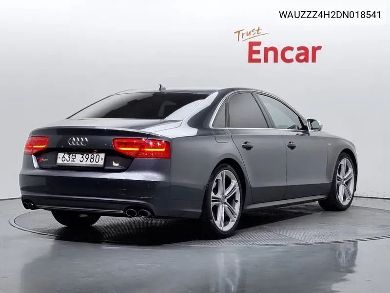 S8 4.0 Tfsi Quattro D4 VIN: WAUZZZ4H2DN018541 Lot: 38836091