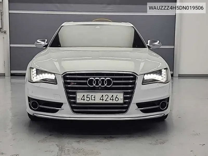 S8 4.0 Tfsi Quattro D4 VIN: WAUZZZ4H5DN019506 Lot: 39696454