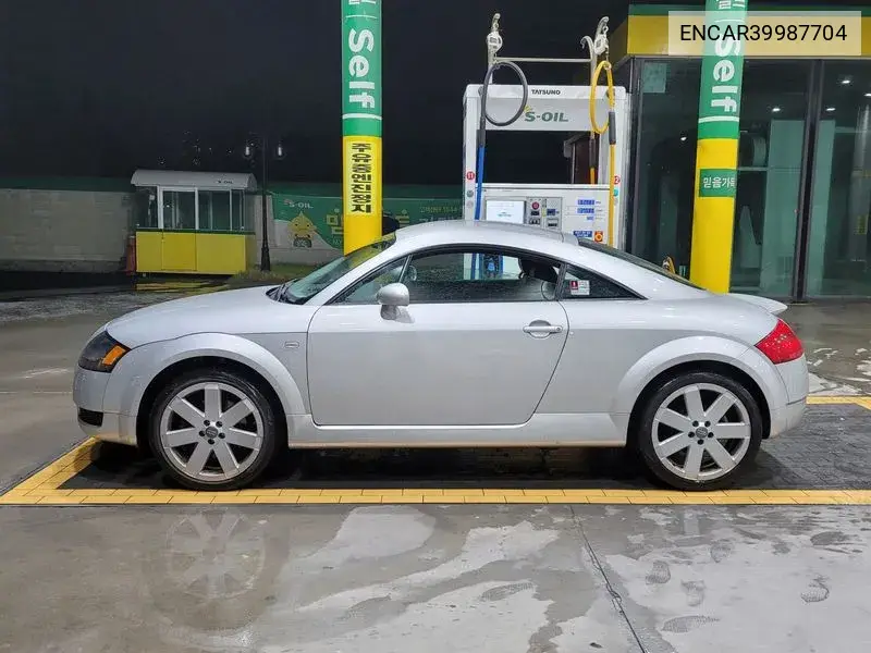Tt Coupe 1.8 Quattro 8N VIN: ENCAR39987704 Lot: 39987704