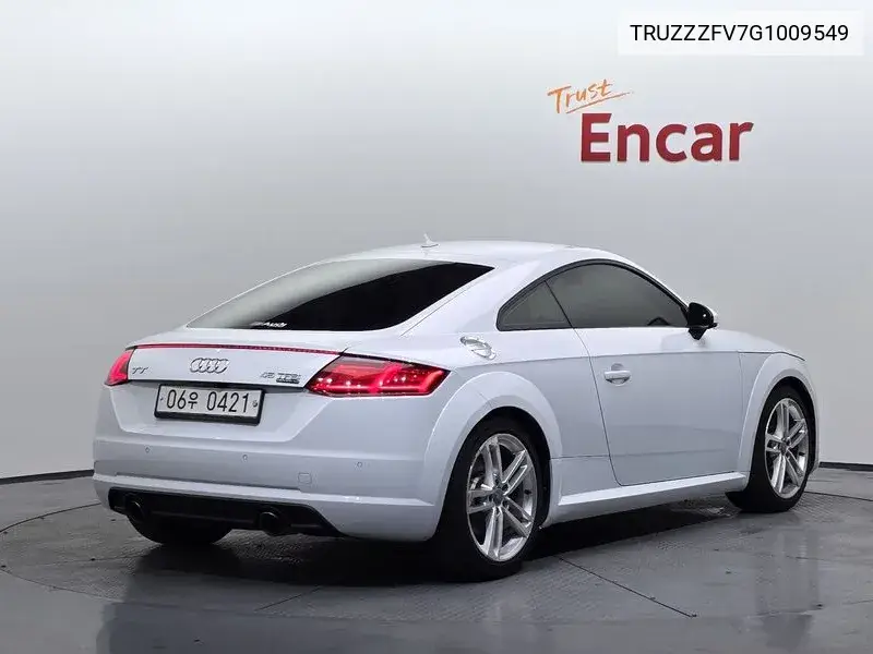 Tt (8S) Coupe 45 Tfsi Quattro VIN: TRUZZZFV7G1009549 Lot: 39481753