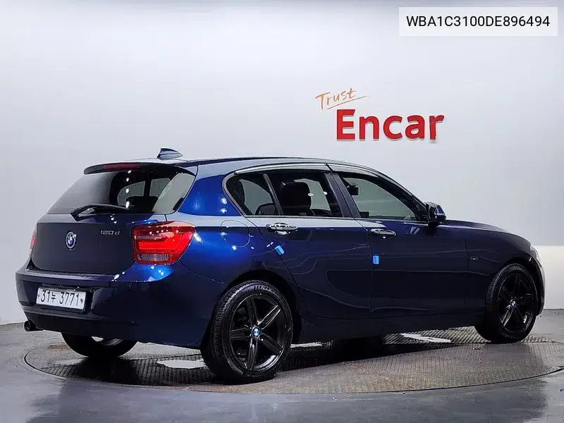 1 Series (F20) 120D Sports Pack 1 5 Door VIN: WBA1C3100DE896494 Lot: 39973095