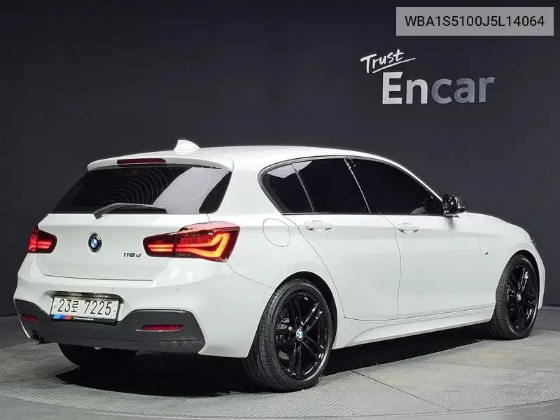 1 Series (F20) 118D M Sports Shadow 5 Door VIN: WBA1S5100J5L14064 Lot: 39897240