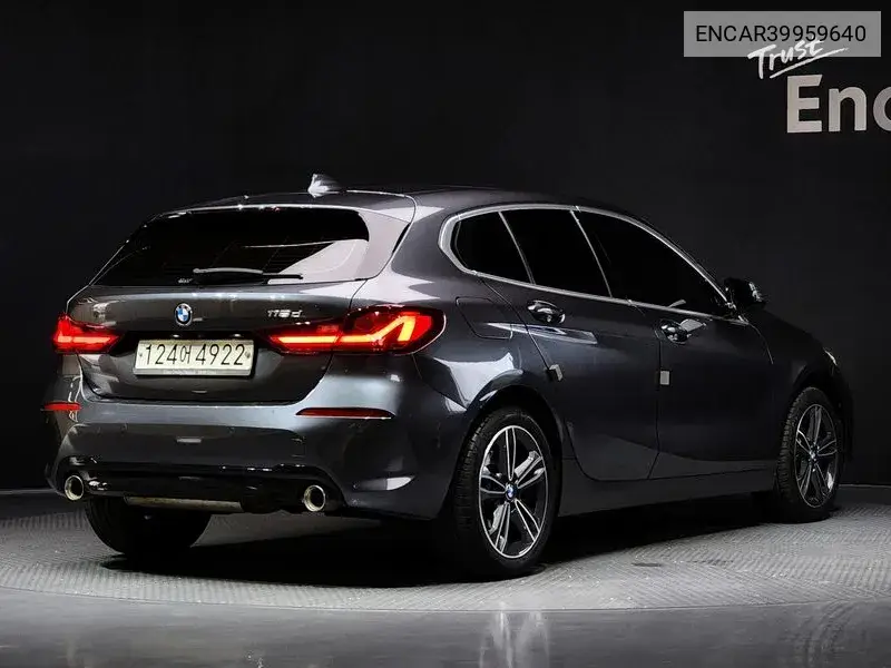 1 Series (F40) 118D Sports VIN: ENCAR39959640 Lot: 39959640