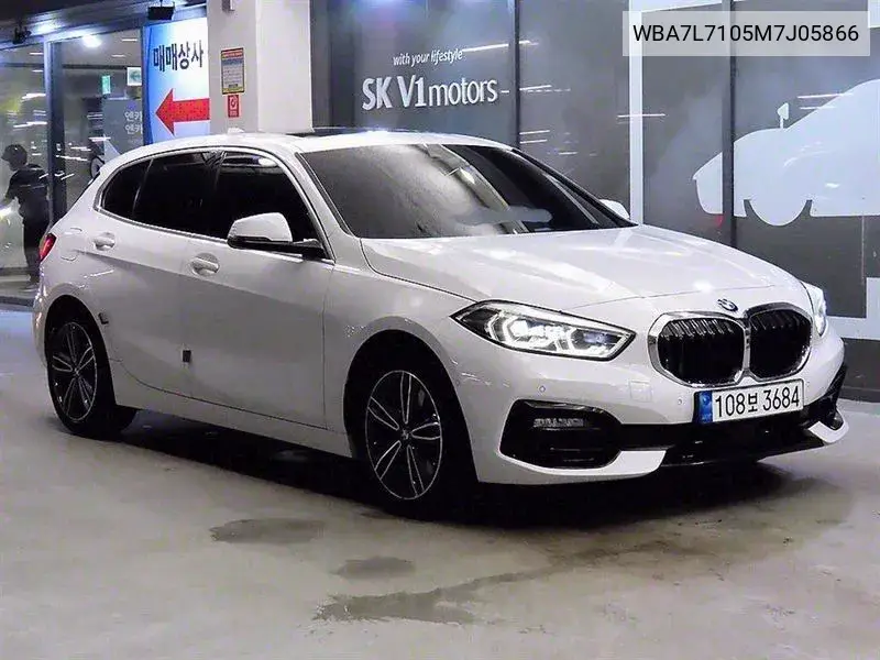 1 Series (F40) 120I Sports VIN: WBA7L7105M7J05866 Lot: 39717133