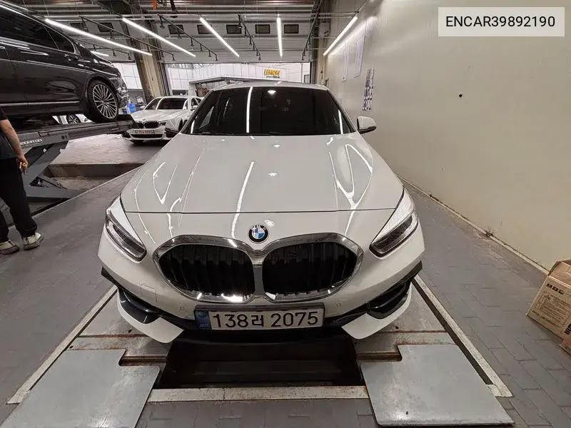 1 Series (F40) 120I Sports VIN: ENCAR39892190 Lot: 39892190