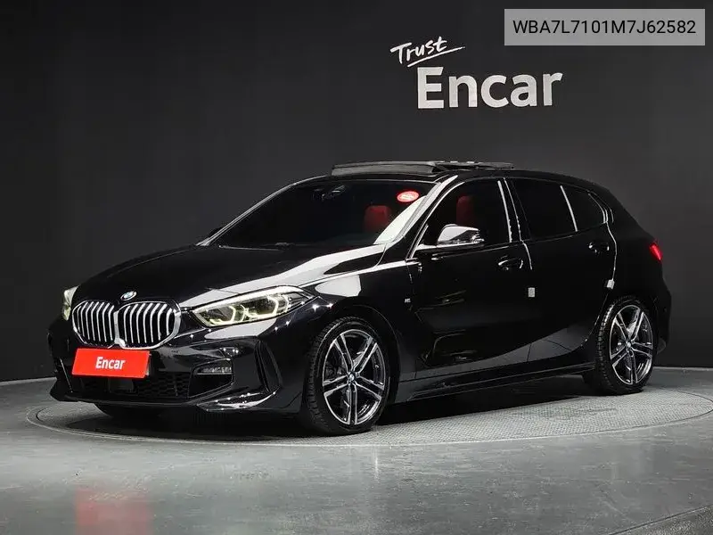 1 Series (F40) 120I M Sports VIN: WBA7L7101M7J62582 Lot: 40032581