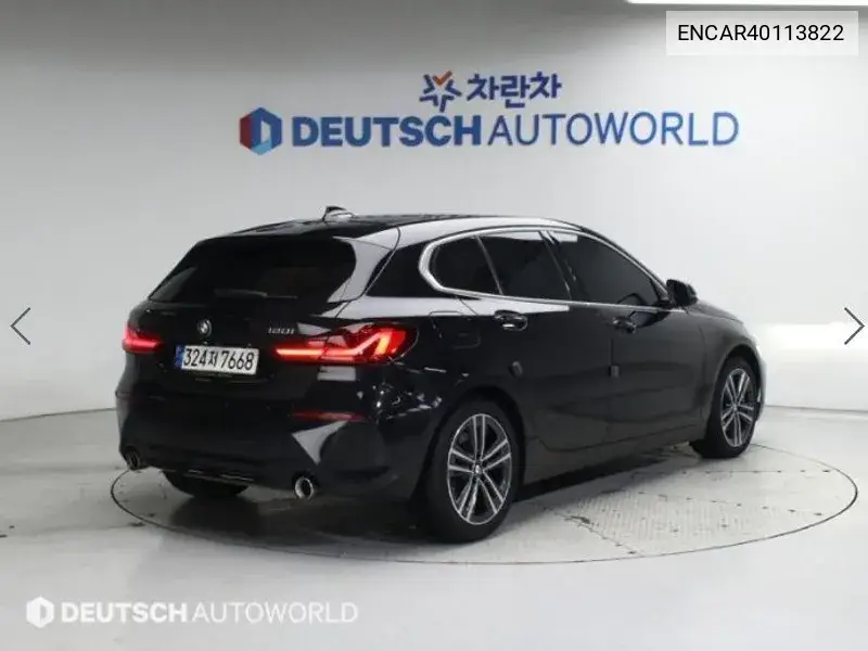 1 Series (F40) 120I Advantage VIN: ENCAR40113822 Lot: 40113822