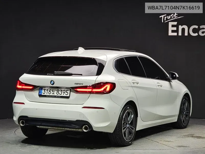 BMW 1 Series (F40) 120I Sports VIN: WBA7L7104N7K16619 Lot: 38030035