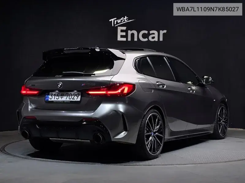 1 Series (F40) M135I xDrive Prism VIN: WBA7L1109N7K85027 Lot: 39631743