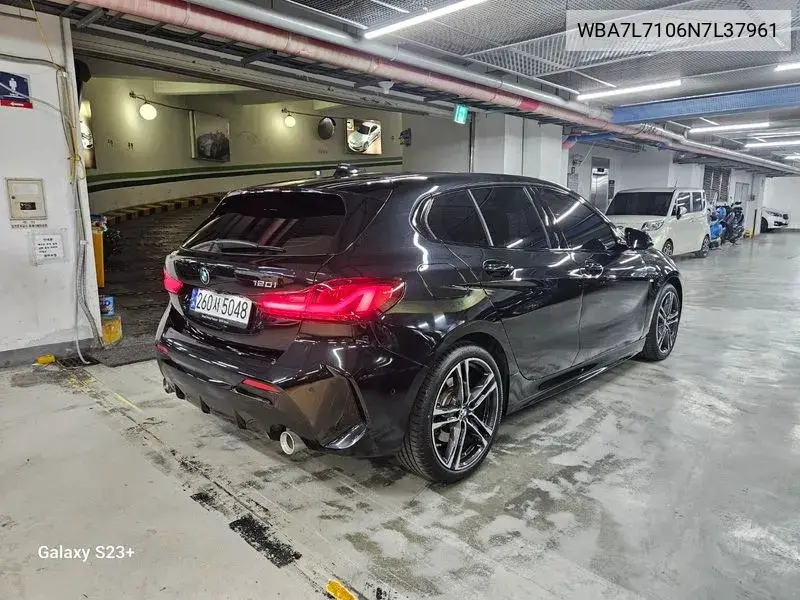 1 Series (F40) 120I M Sports VIN: WBA7L7106N7L37961 Lot: 39779507