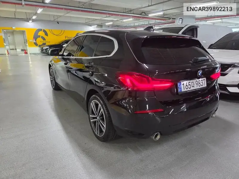 1 Series (F40) 120I Advantage VIN: ENCAR39892213 Lot: 39892213