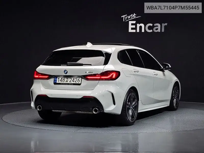 1 Series (F40) 120I M Sports VIN: WBA7L7104P7M55445 Lot: 40005569