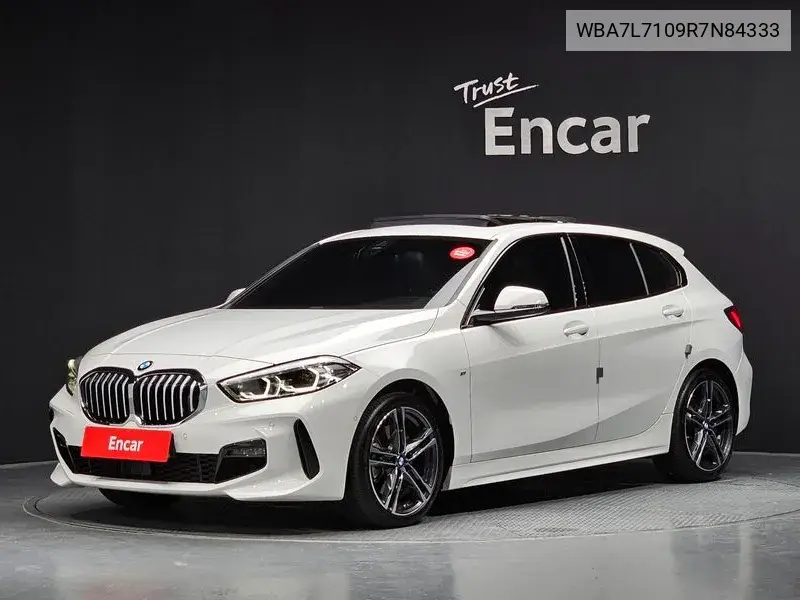 1 Series (F40) 120I M Sports VIN: WBA7L7109R7N84333 Lot: 39977824