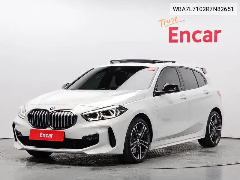 1 Series (F40) 120I M Sports VIN: WBA7L7102R7N82651 Lot: 40100347