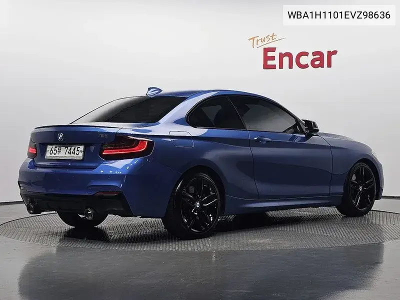 2 Series (F22) 220D M Sports Coupe VIN: WBA1H1101EVZ98636 Lot: 40032863