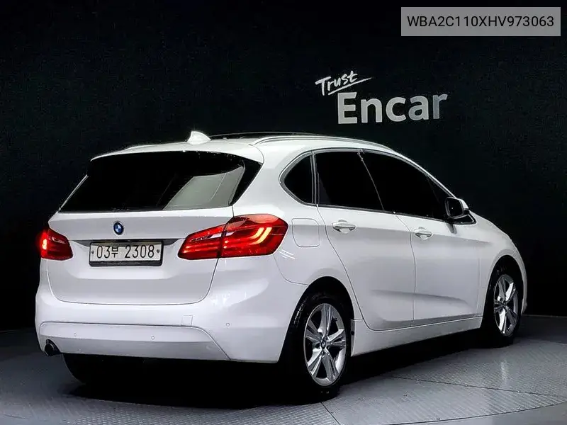 2 Series Active Tourer (F45) Joy VIN: WBA2C110XHV973063 Lot: 39211538