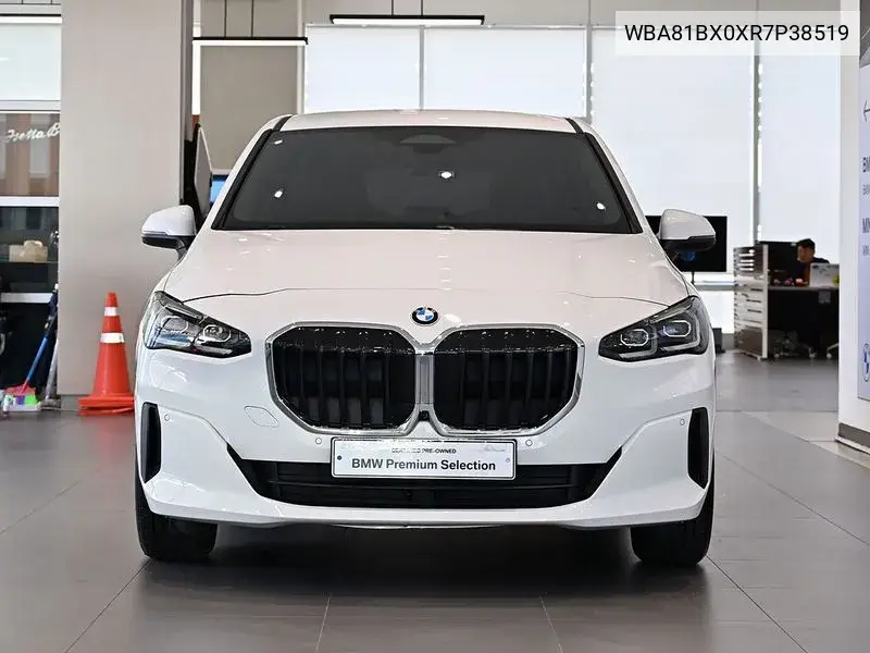 2 Series Active Tourer (U06) 220I Advantage VIN: WBA81BX0XR7P38519 Lot: 39641196