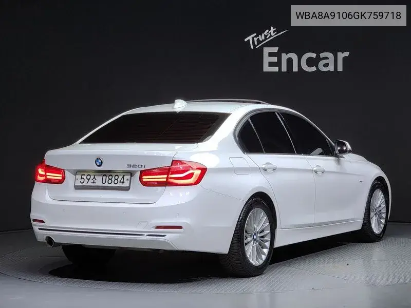 3 Series (F30) 320I Luxury VIN: WBA8A9106GK759718 Lot: 39968706