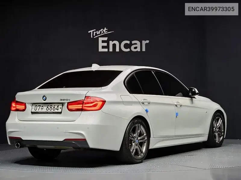 3 Series (F30) 320I M Sports VIN: ENCAR39973305 Lot: 39973305