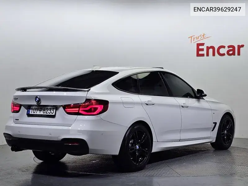 3 Series Gt (F34) Gt 320D xDrive M Sports Premium VIN: ENCAR39629247 Lot: 39629247