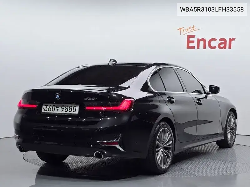 3 Series (G20) 330I Luxury VIN: WBA5R3103LFH33558 Lot: 39631922