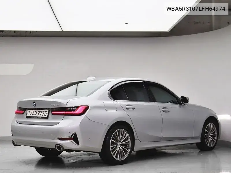 3 Series (G20) 330I Luxury VIN: WBA5R3107LFH64974 Lot: 40106086