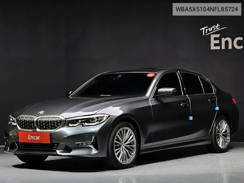 3 Series (G20) 320I Luxury VIN: WBA5X5104NFL85724 Lot: 39973871