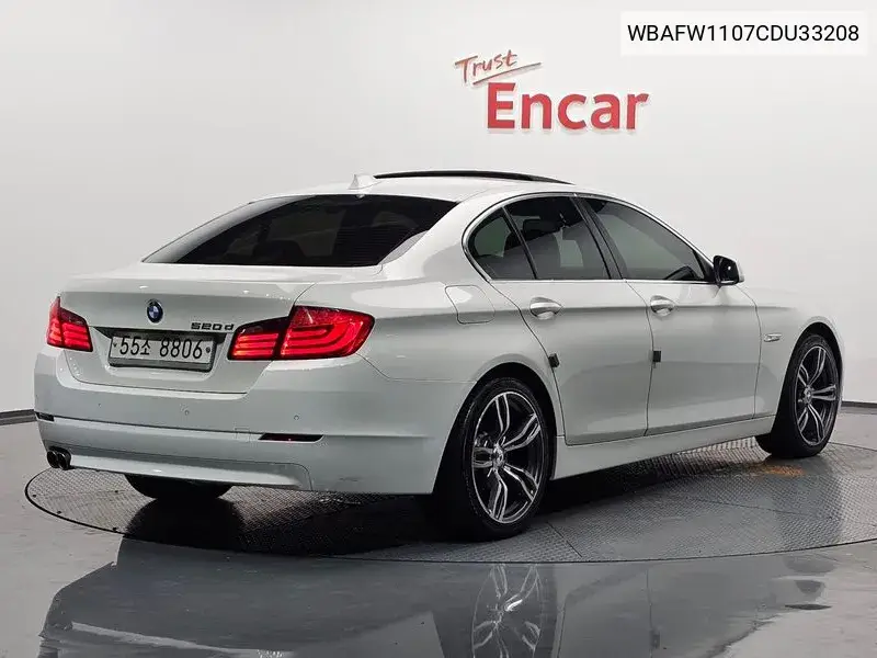5 Series (F10) 520D VIN: WBAFW1107CDU33208 Lot: 39968901