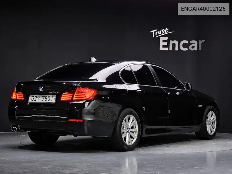 5 Series (F10) 520D VIN: ENCAR40002126 Lot: 40002126