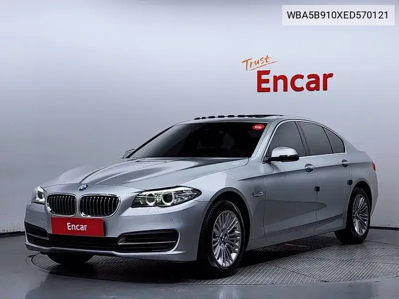 5 Series (F10) 520D xDrive VIN: WBA5B910XED570121 Lot: 39977285