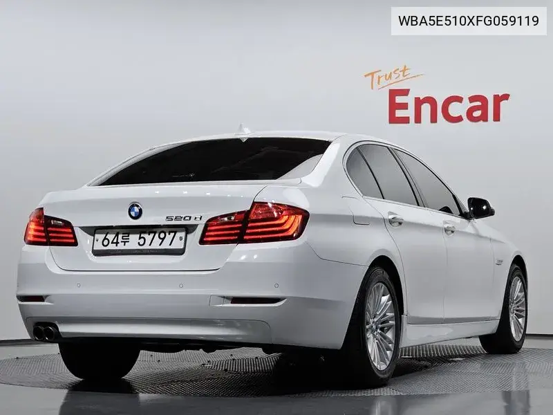 5 Series (F10) 520D VIN: WBA5E510XFG059119 Lot: 39973636