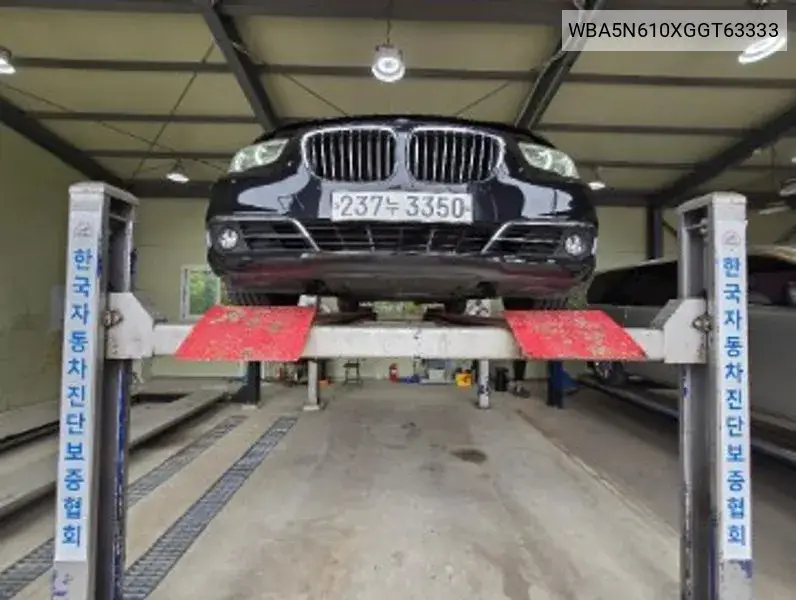5 Series Gt (F07) Gt 30D xDrive VIN: WBA5N610XGGT63333 Lot: 39981964