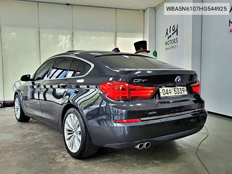 5 Series Gt (F07) Gt 30D xDrive VIN: WBA5N6107HG544925 Lot: 39734901