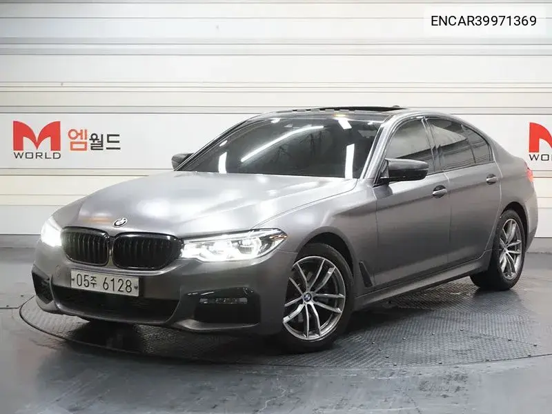 5 Series (G30) 520D xDrive M Sports VIN: ENCAR39971369 Lot: 39971369