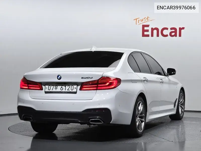 5 Series (G30) 520D M Sports Plus VIN: ENCAR39976066 Lot: 39976066