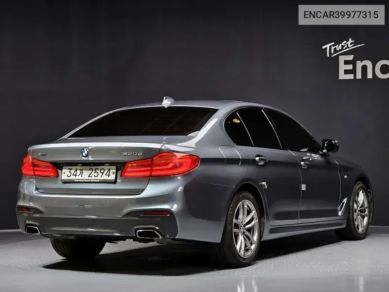 5 Series (G30) 520D xDrive M Sports Plus VIN: ENCAR39977315 Lot: 39977315