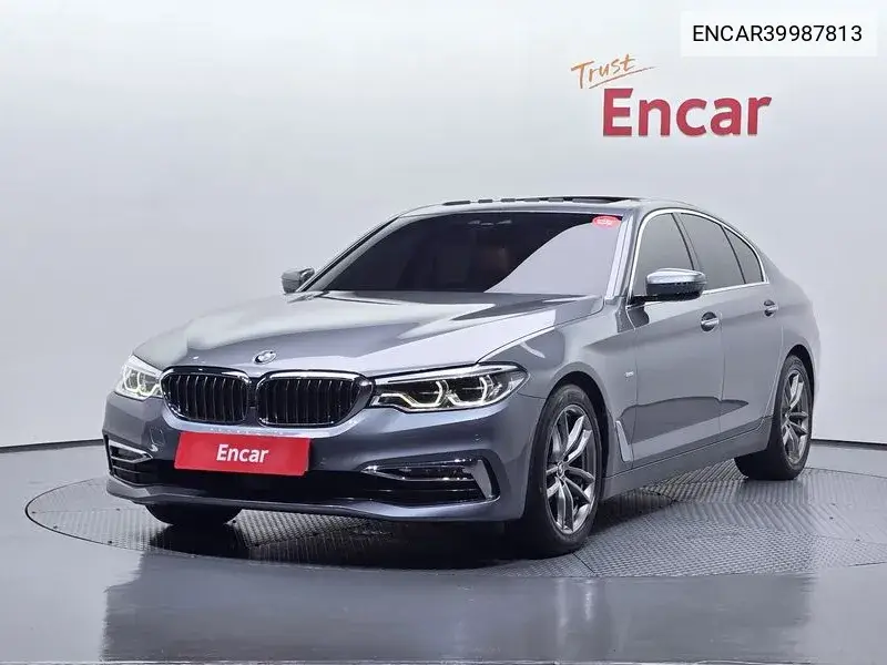 5 Series (G30) 520D Luxury Special Edition VIN: ENCAR39987813 Lot: 39987813